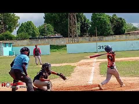 Alejandro Orta, jugador de la EBM Fundación Samplina. Estadio Heres de Ciudad Bolívar.
