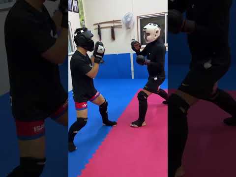 年齢差40以上のスパーリング #武道塾 #総合格闘技 #空手 #karate