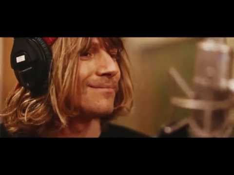 Jesse Redwing - Round It Goes