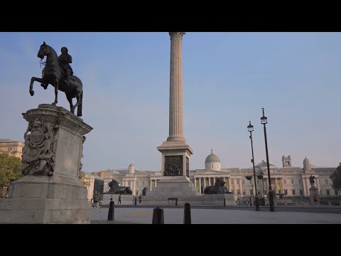 Look around London: Trafalgar Square