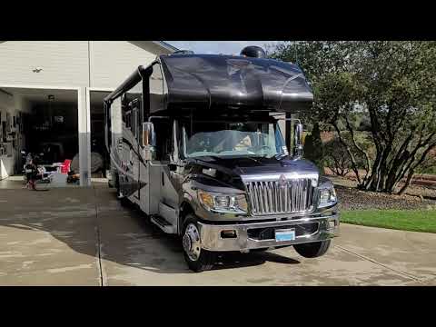 For Sale 2016 Nexus Phantom 32SC Super C 2 Slide Motorhome Flawless