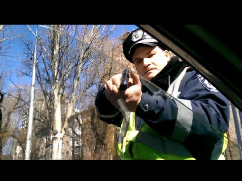 Ukrainische Polizei bedroht russischsprachigen Autofahrer [Video aus YouTube]