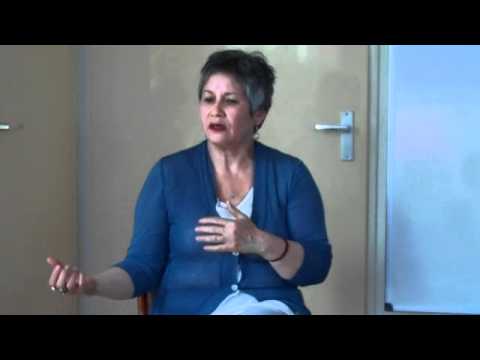 Kitlyn Tjin A Djie talks about how Protective Wraps was founded (Subtitles: EN - NL)