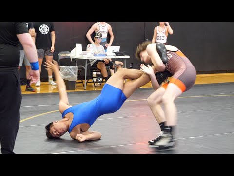 Connor Kelly of War Dogs Wrestling [R] v. Jovany Zuniga of Fenton WC [B] (170)