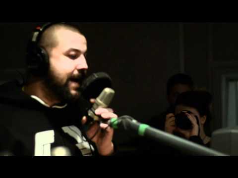 Avsnitt 59: Labyrint kör Eldupphör live - Kärleksattackens webbteve