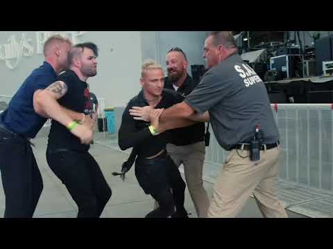 "Again Janela?!?! WTF?!?!...' - Blink-182