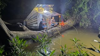 Download lagu Camping di atas pohon besar yang tumbang di tengah sungai,memancing/menyelam/menjaring berburu ikan mp3 Download lagu Camping di atas pohon besar yang tumbang di tengah sungai,memancing/menyelam/menjaring berburu ikan mp3