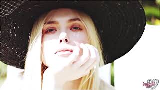 Elle Fanning || Lights up