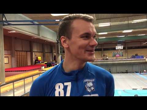 Mitä fanit merkitsevät Karhujen liigapelaajille? - Liigakiertue vieraili Karhujen luona Porissa