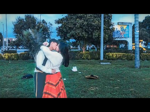 Ares - Me tiene loco (Video Ofical) | Reguetón Romántico 2025