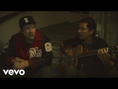 Atomirotta - Kaduille taas (Official Video)