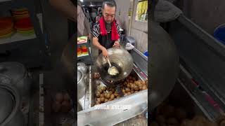 Download lagu Tangan dingin! Jualan telur ceplok doang pembeli rela antri #streetfood #food #streetfoodideas mp3 Download lagu Tangan dingin! Jualan telur ceplok doang pembeli rela antri #streetfood #food #streetfoodideas mp3