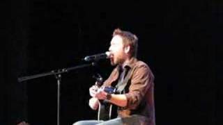Stephen Lynch performs Newest Song, &#39;Waiting&#39;