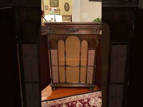 Beale Street Blues by Louis Katzman & The Brunswick Orchestra, 1929 on the 1925 Credenza Victrola