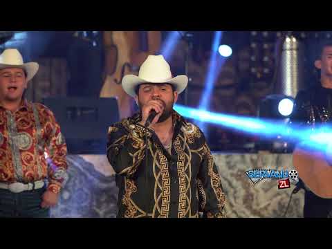 Luis R Conriquez Ft. Grupo Arriesgado - El Apache (En Vivo 2022)