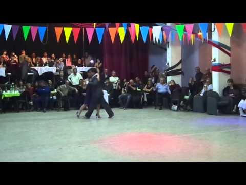  Cristhian Sosa  and  Suyay Quiroga  are  dancing  to  the  tango  "  Bien Pulenta  "