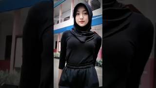 Download lagu Culik aq Om🗿 #pramuka #viral #videotiktok #hijab #ukhti #gemoy #gemes #boba #sekolah #shorts #tobrut mp3
