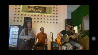 Download lagu Moza Acoustic Wednesday GLO - Kumerindukanmu & Aku Milikmu mp3