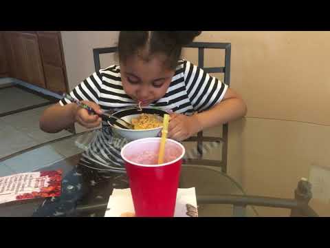 Hot noodle challenge with my daughter