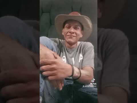 El niño quiere mamá. Del poeta Mario Díaz el poeta de Requena.