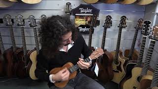 Video thumbnail for Tanglewood TWT1 Ukelele Sopraan by Kees Been (Alphenaar.com)