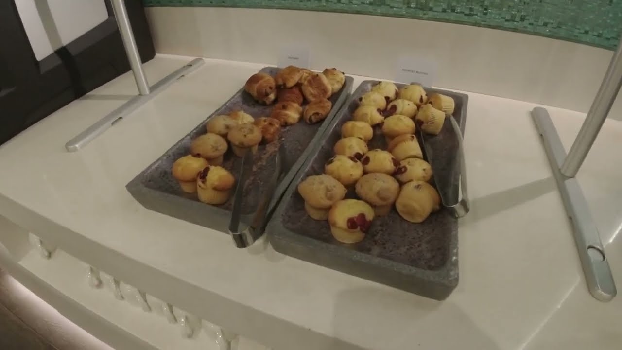 American Airlines/British Airways Greenwich Lounge