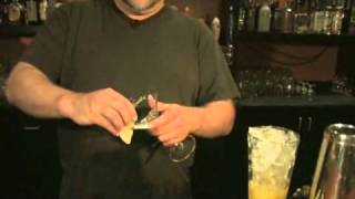 How to Make a Lemon Drop Martini