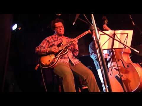 Jeff Parker soloing on 'Oladipo'