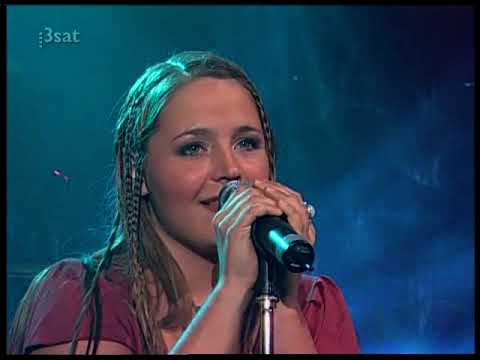 Wonderwall - Bubblin (at New Pop Festival 2002)