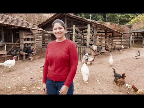 NO SITIO E MUITO DIFERENTE DA CIDADE, REALIZEI MEU SONHO, HOJE VIVO NESSE PARAÍSO.