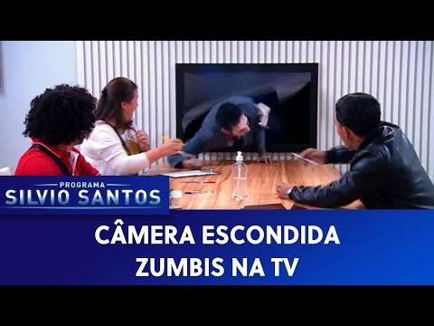 Zumbis na TV - Zombies Jumping Out of TV Prank | Câmeras Escondidas (05/06/22)