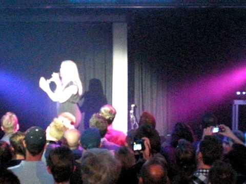 09.04.2011 Amsterdam - Esther Hart, One more night