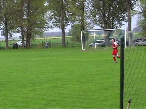 Polonia Trzebnica : Piast Iłowa