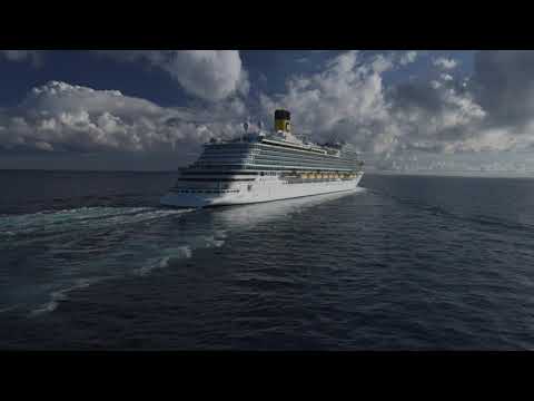 La prima uscita di Costa Firenze: prove in mare