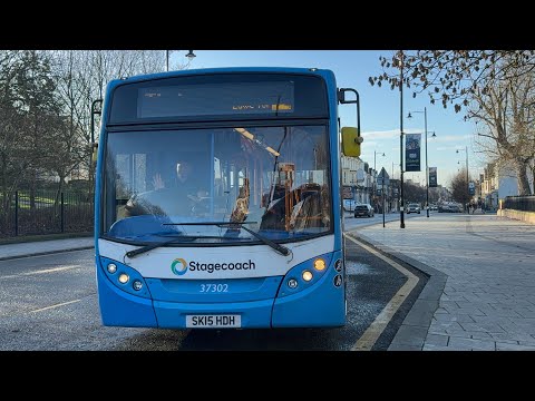 Stagecoach North East 37302 SK15 HDH on sea road service 12