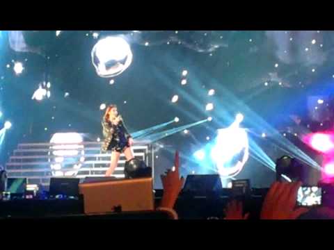 GDA 160113 [FANCAM] AILEE UMBRELLA CUT