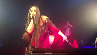 Demi Lovato - Sexy Dirty Love - Paris 2018