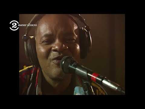 Roots Radics - Hot We Hot (Live on 2 Meter Sessions, 1996)