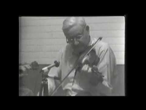 Tommy Jarrell plays Forked Deer