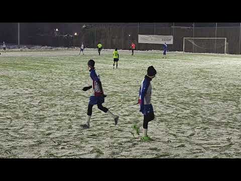 ESCOLA VARSOVIA II 2009 - BROŃ RADOM  II 2009 wynik 2-0