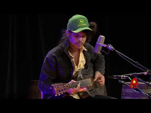 Nat Myers @ Red Barn Radio!