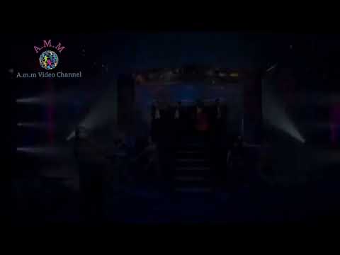 How the magician vanished four musicians from the stage.