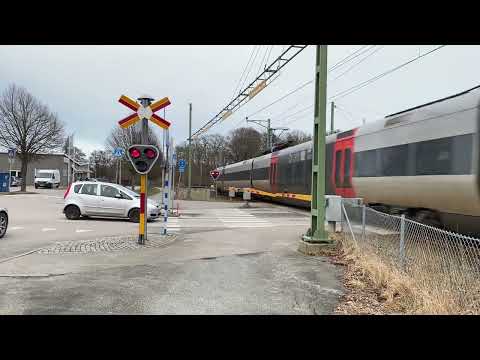 Järnvägsövergång Davids kulle / Swedish railroad crossing