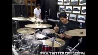 Download lagu Dewa19 Ft Ari Lasso & Tyo Nugros - Cukup Siti Nurbaya (Latihan Konser Reuni) mp3 Download lagu Dewa19 Ft Ari Lasso & Tyo Nugros - Cukup Siti Nurbaya (Latihan Konser Reuni) mp3