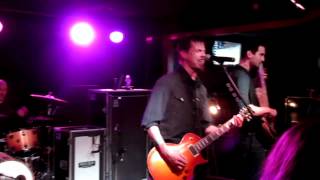 Taproot - Karmaway - Live @ Bleachers