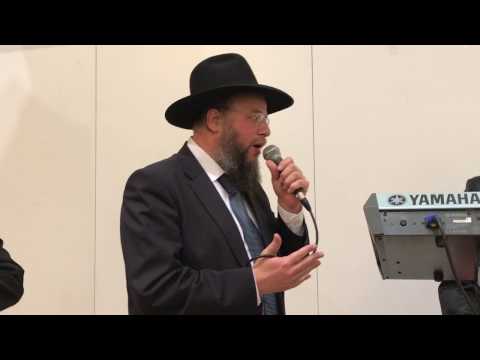 Ezra Lubelsky singing Birkas Hachodesh of Yossele Rosenblatt  - p.2
