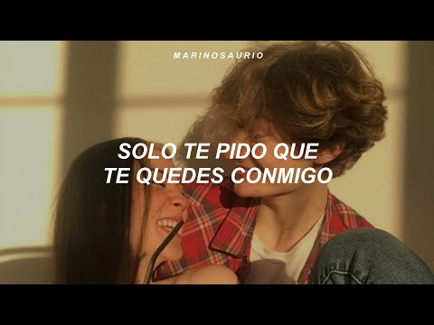 Carlos Vives, Mau y Ricky, Lucy Vives - Besos en Cualquier Horario (Letra)