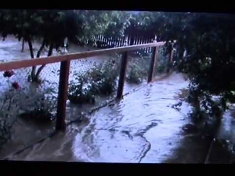 Imagini cutremuratoare cu viitura de la Andrieseni filmate cu telefonulobil