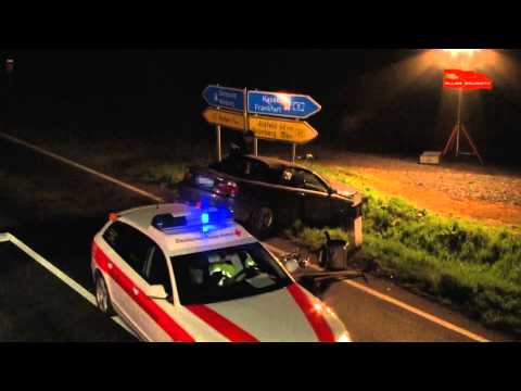 B49 - Kreuzungscrash - BMW-Cabrio vs. Mercedes-Cabrio (27.04.2012)
