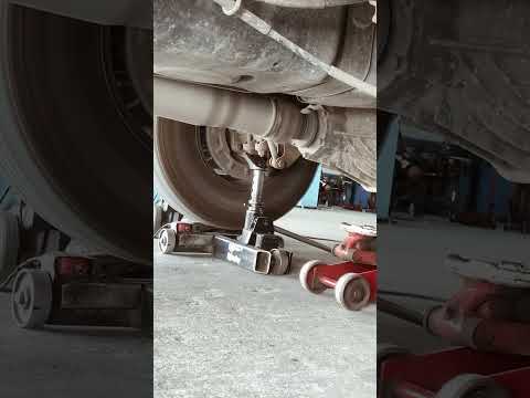 GM bad differential noise or wheel bearing? #mechanic #shorts